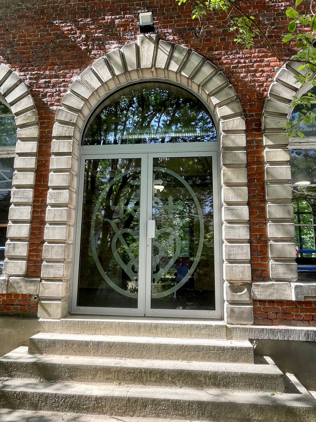 Réalisation : Couvent de la visitation à Roubaix, menuiseries alu...