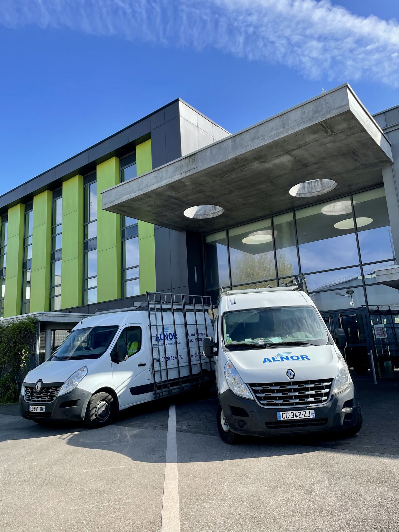 Réalisation : remplacement de menuiseries en aluminium au collège Camille Claudel à Villeneuve d’Ascq