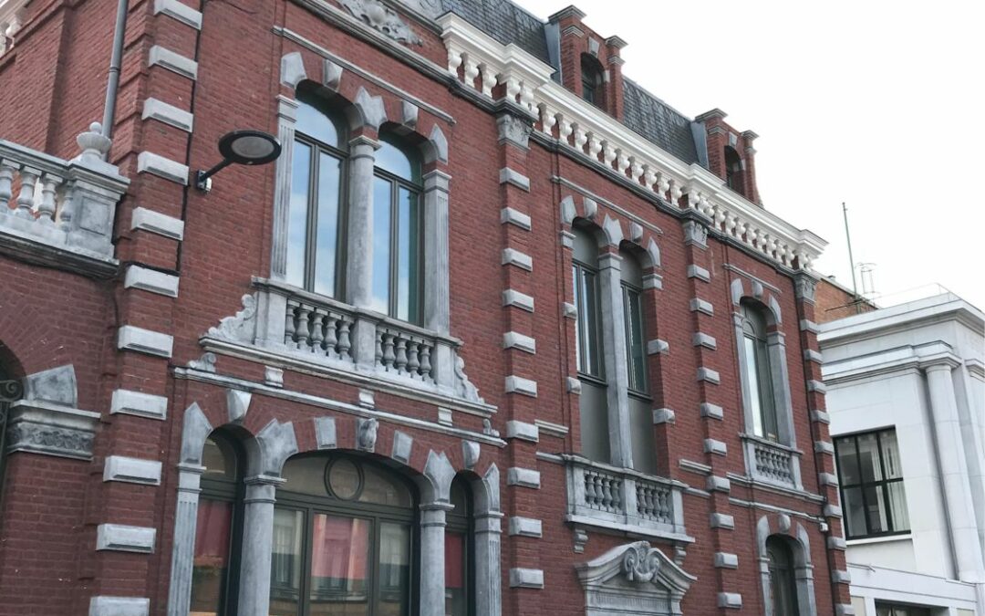 Remplacement de menuiseries bois (et oui…) dans un bâtiment historique